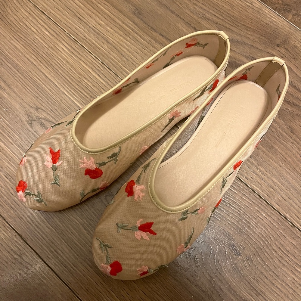 Khaite Marcy embroidered flats 37
